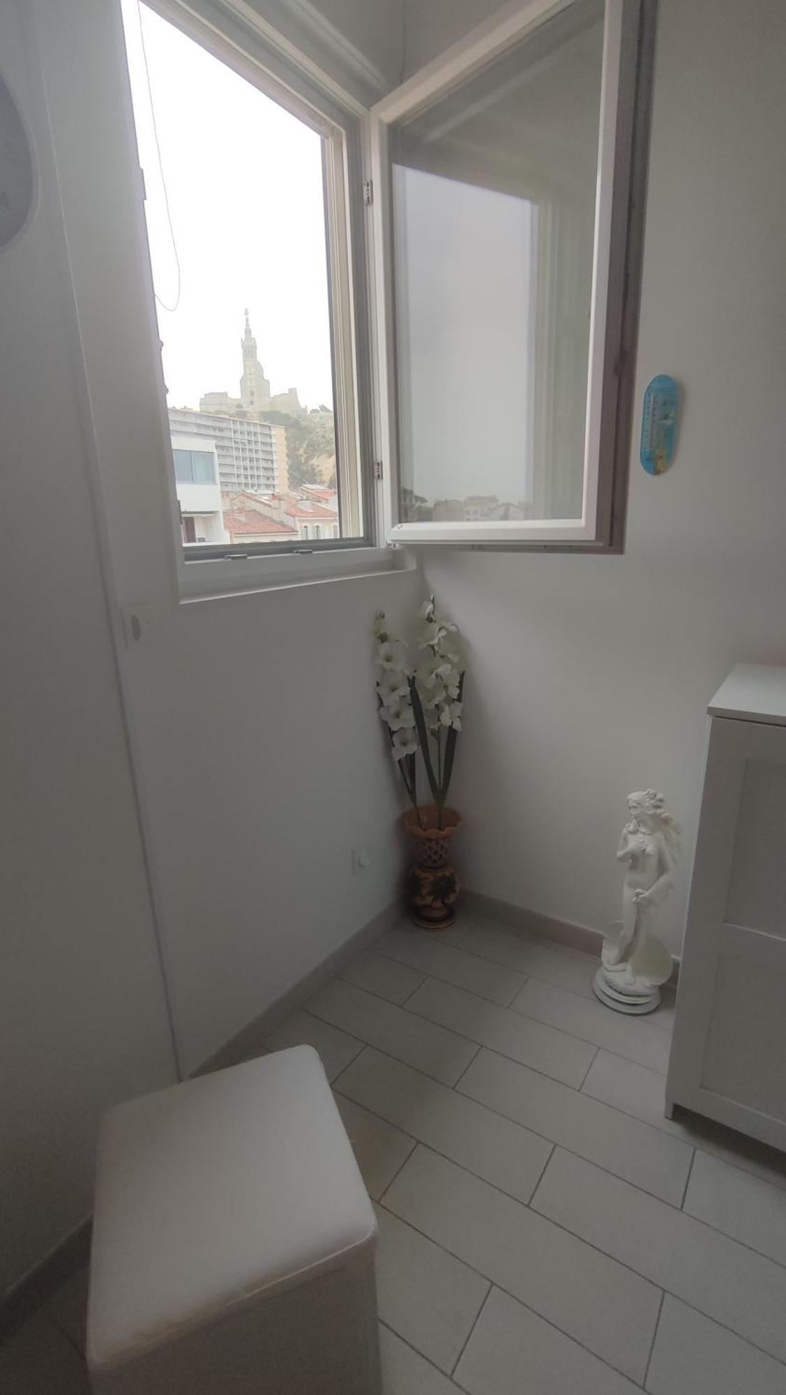 Apartament T2 Vue Sur La Basilique De Notre Dame De La Garde Marsylia Zewnętrze zdjęcie